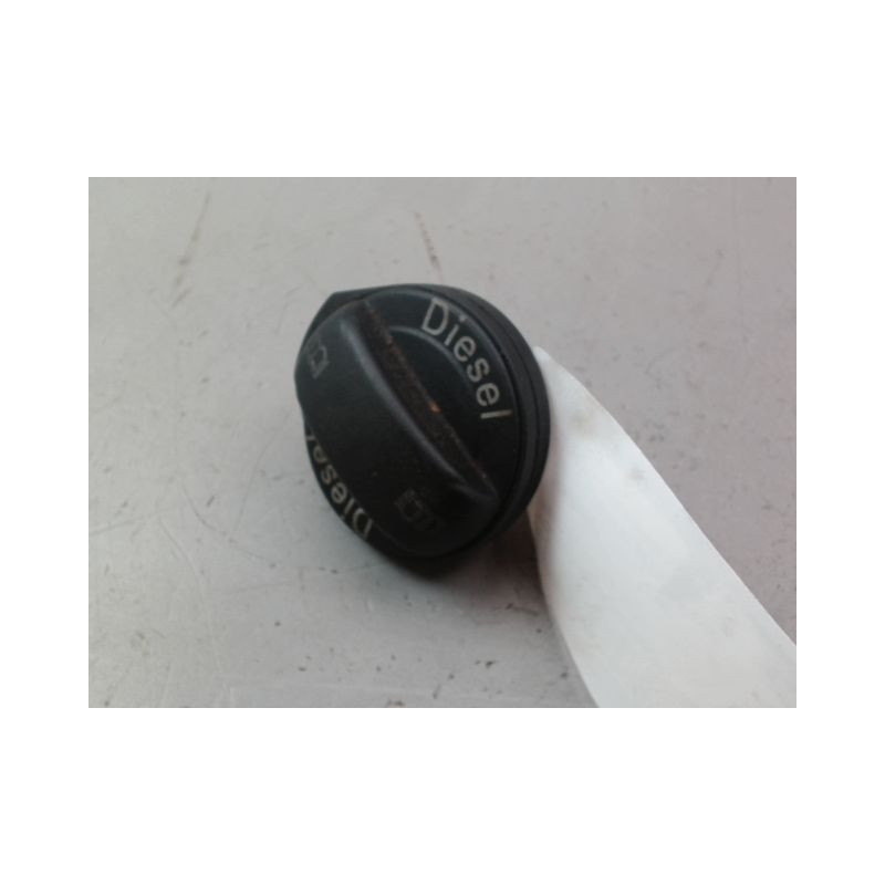 BOUCHON RESERVOIR A CARBURANT VOLKSWAGEN PASSAT BERL. V 2005-2010