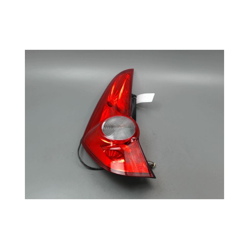 FEU ARRIERE GAUCHE  OPEL AGILA