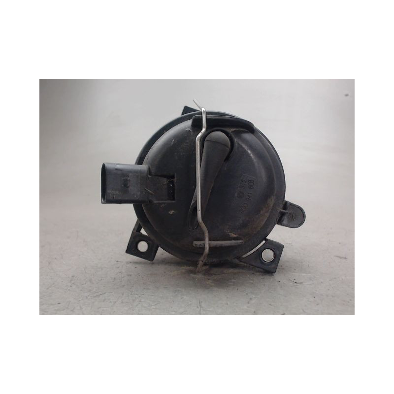 PHARE ANTIBROUILLARD AVANT DROIT VOLKSWAGEN POLO