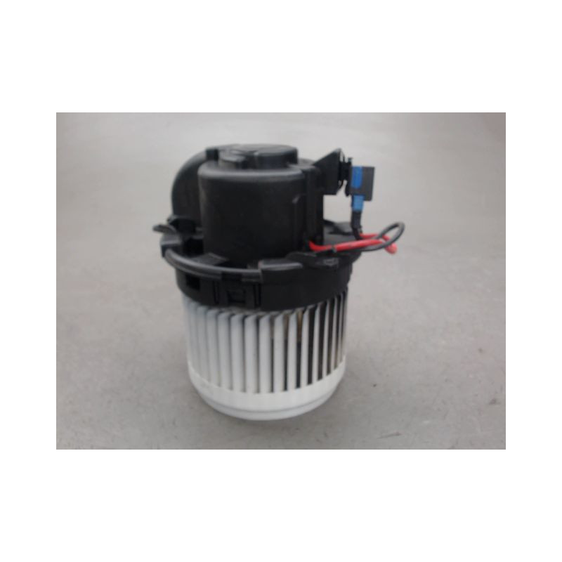 MOTEUR VENTILATEUR CHAUFFAGE RENAULT ZOE