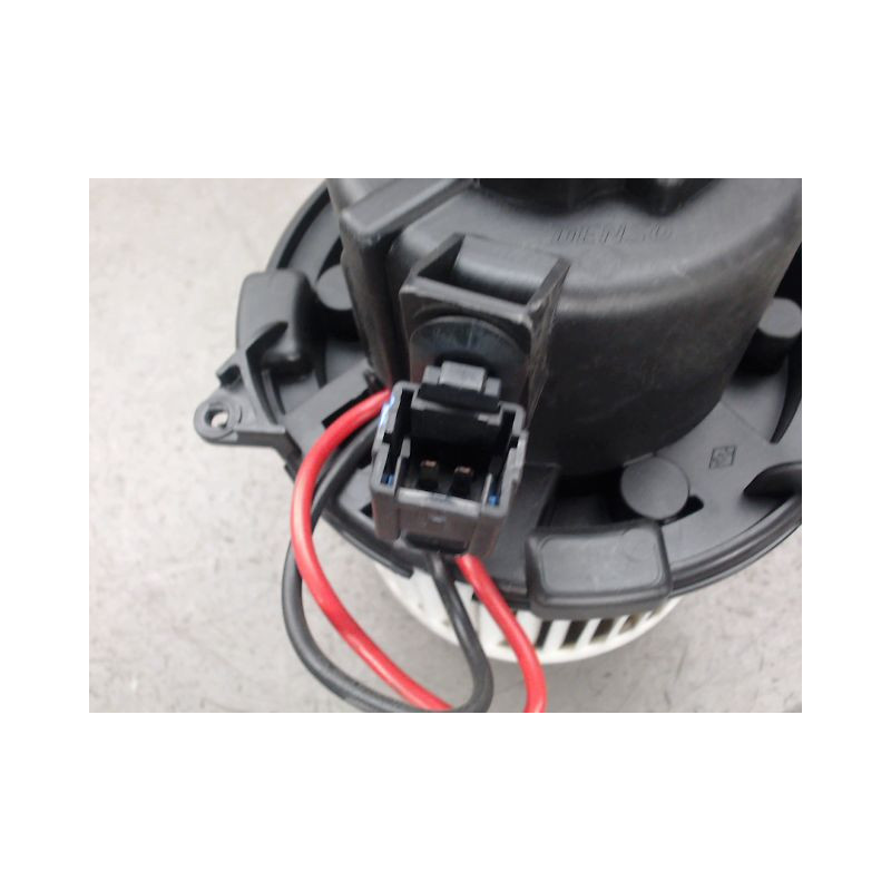 MOTEUR VENTILATEUR CHAUFFAGE RENAULT ZOE