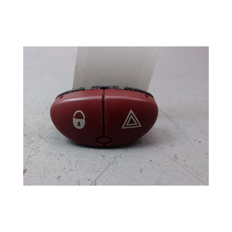 BOUTON DE WARNING PEUGEOT 206 1998-2009