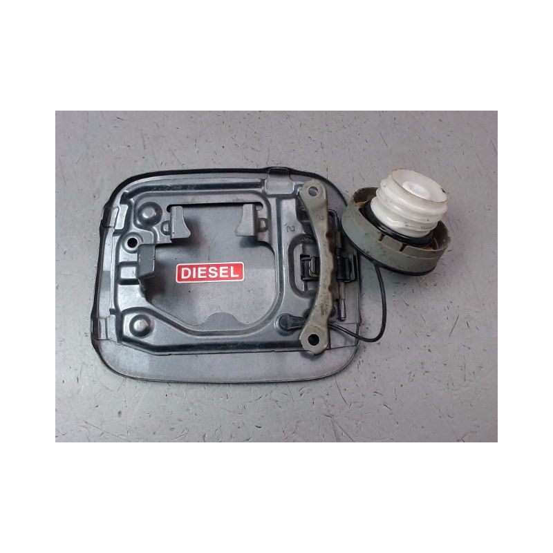 VOLET DE TRAPPE CARBURANT TOYOTA AVENSIS BREAK 2006-