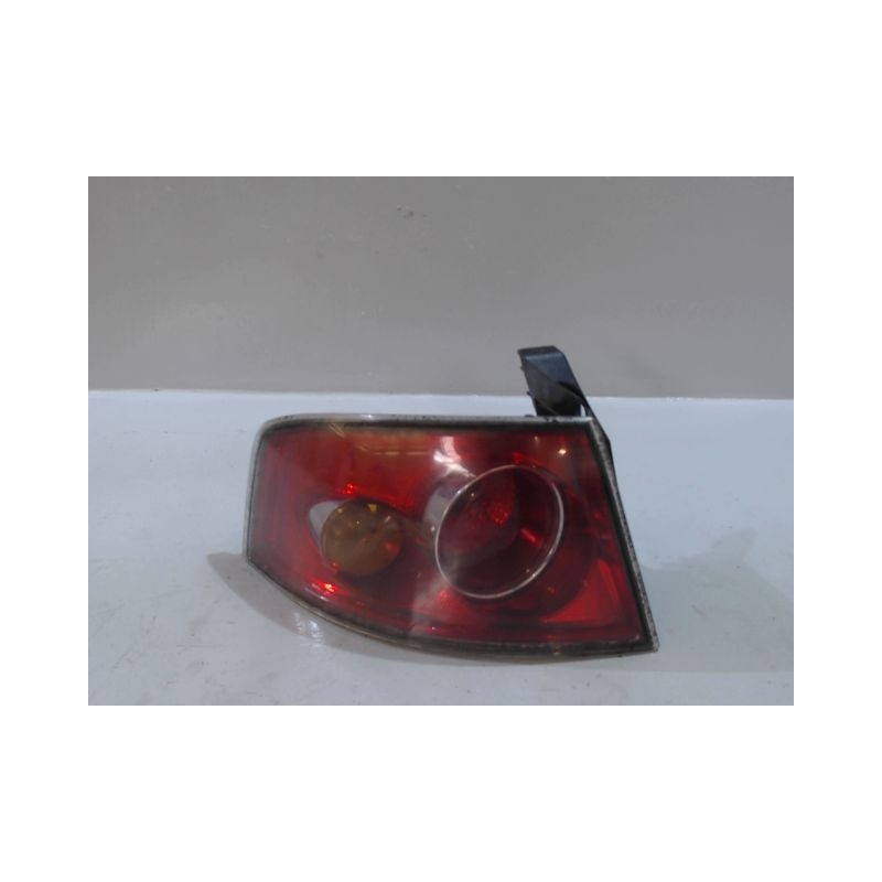 FEU ARRIERE GAUCHE  SEAT IBIZA 2002-2006
