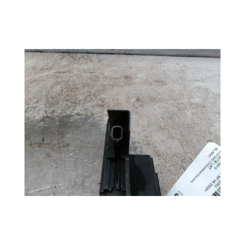 SYSTEME CONDAMNATION AVANT GAUCHE DACIA SANDERO 2008-