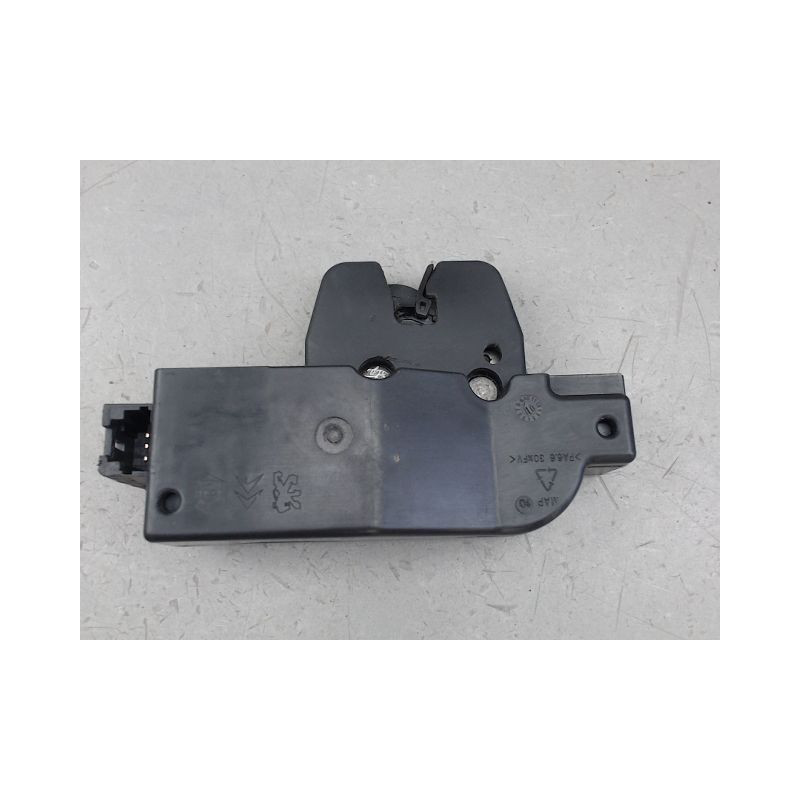 SERRURE COFFRE ARRIERE PEUGEOT 407
