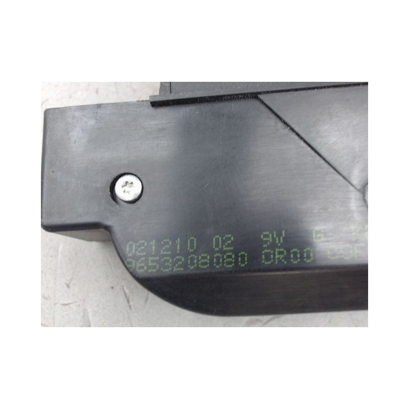 SERRURE COFFRE ARRIERE PEUGEOT 407