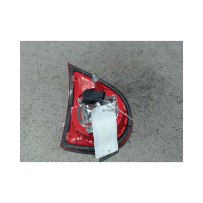 FEU ARRIERE INTERIEUR DROIT VOLKSWAGEN GOLF V 2003-2009