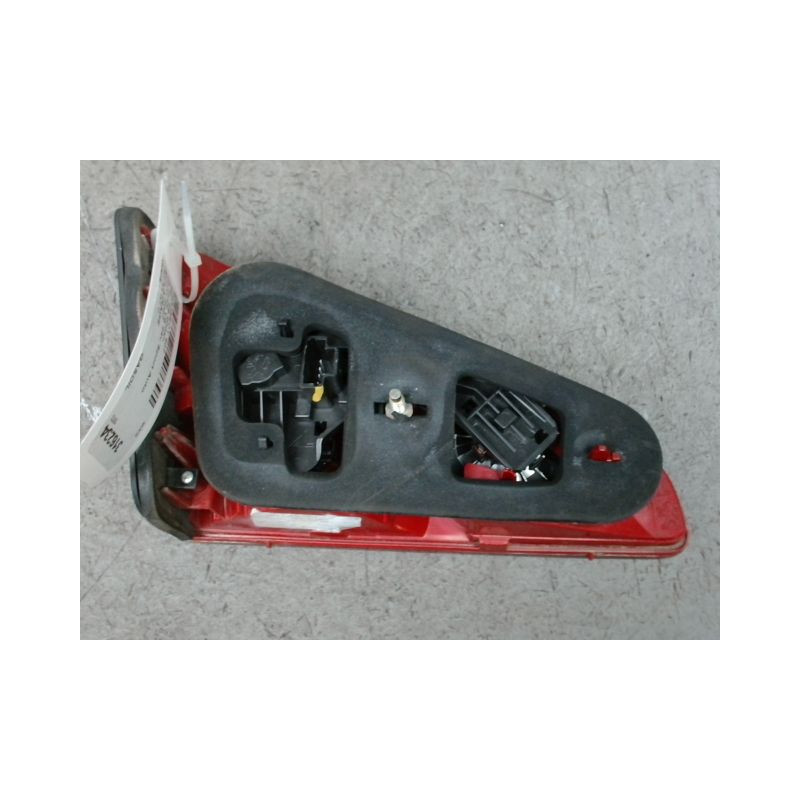 FEU ARRIERE INTERIEUR DROIT PEUGEOT 607 2004-