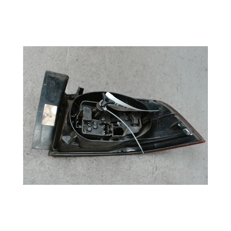 FEU ARRIERE GAUCHE  RENAULT LAGUNA II 2005-2007