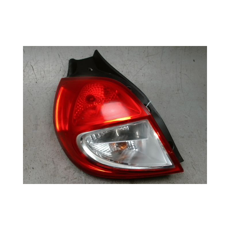 FEU ARRIERE GAUCHE  RENAULT CLIO