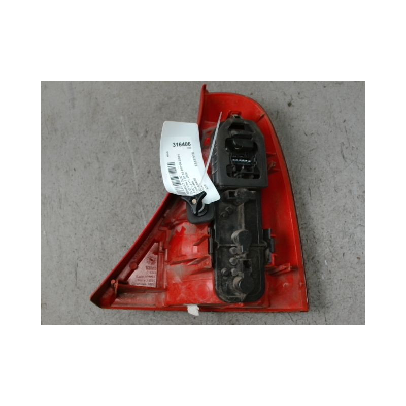 FEU ARRIERE GAUCHE  RENAULT CLIO II PH.1 98-2001
