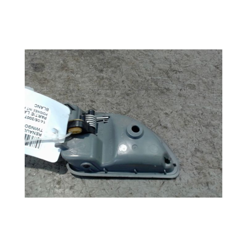 POIGNEE INTERIEURE PORTE AVANT DROIT RENAULT TWINGO PH.3 2000-2007