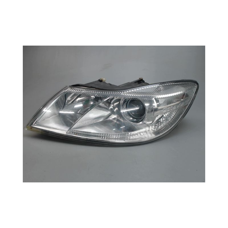 PHARE GAUCHE SKODA OCTAVIA