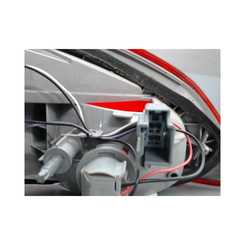FEU ARRIERE INTERIEUR DROIT FORD FOCUS