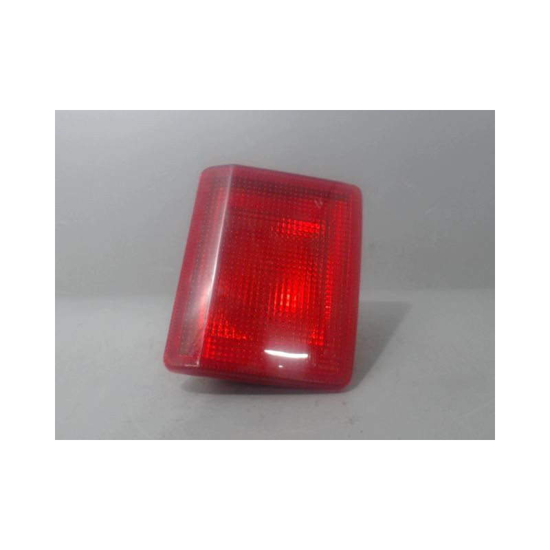 FEU BROUILLARD ARRIERE DROIT PEUGEOT 407 SW