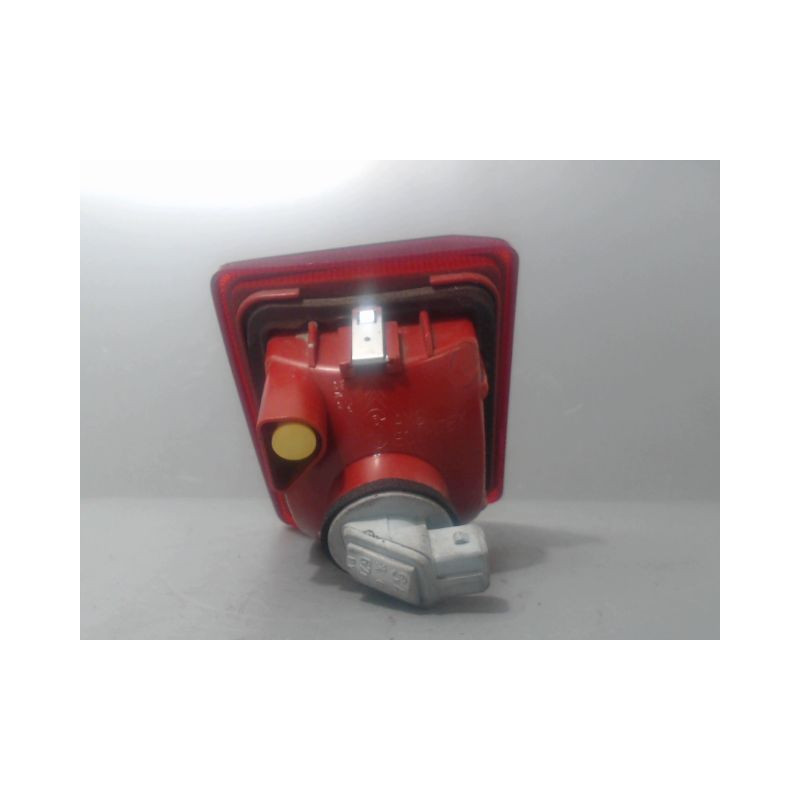 FEU BROUILLARD ARRIERE DROIT PEUGEOT 407 SW
