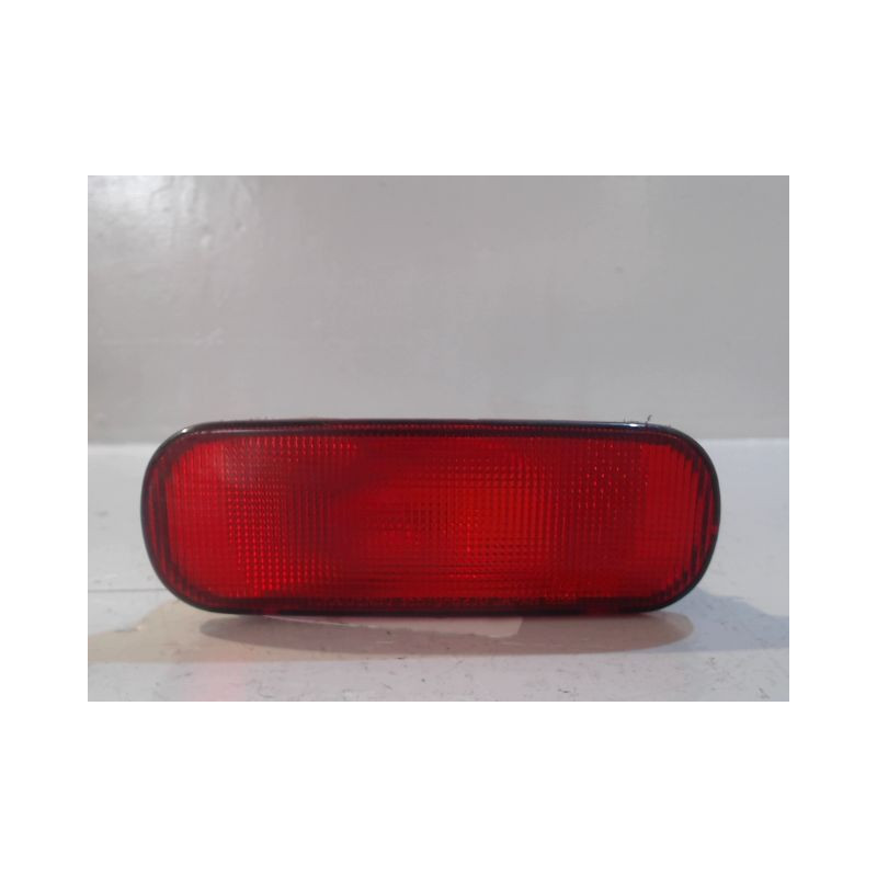 FEU BROUILLARD CENTRAL ARRIERE SUZUKI SWIFT 3P