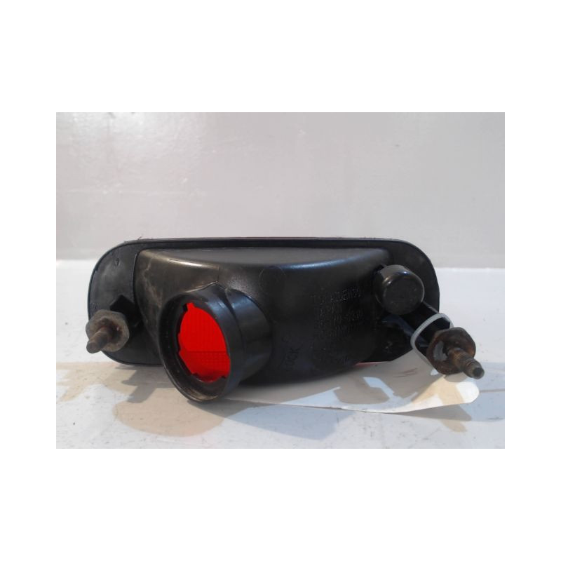 FEU BROUILLARD CENTRAL ARRIERE SUZUKI SWIFT 3P