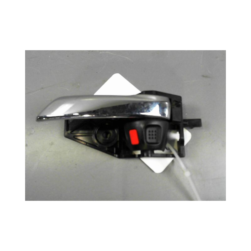 POIGNEE INTERIEURE PORTE AVANT GAUCHE SUZUKI SWIFT