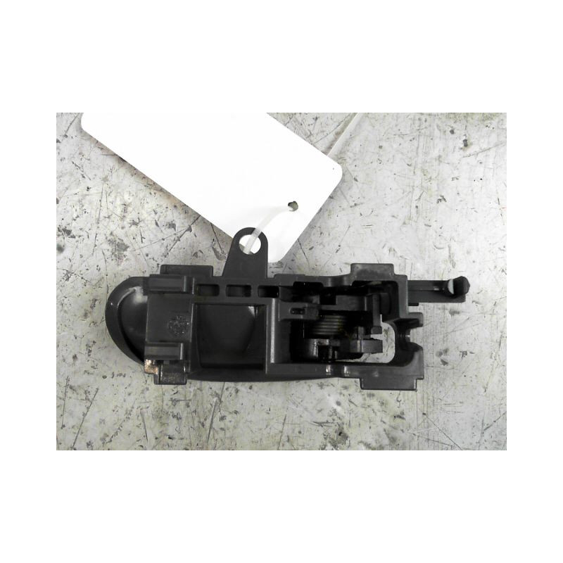 POIGNEE INTERIEURE PORTE AVANT GAUCHE TOYOTA AYGO 5P