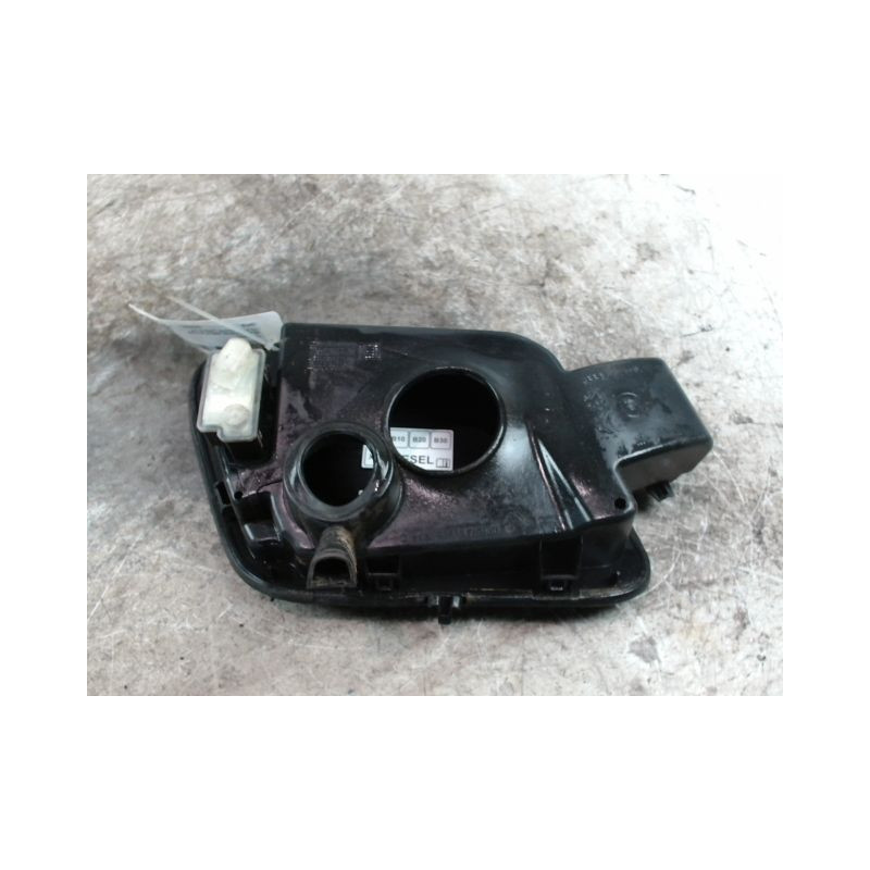 VOLET DE TRAPPE CARBURANT PEUGEOT 2008