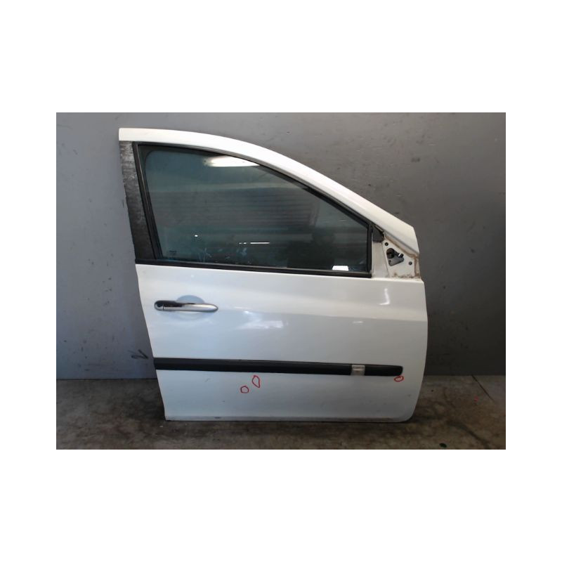PORTE AVANT DROIT RENAULT CLIO