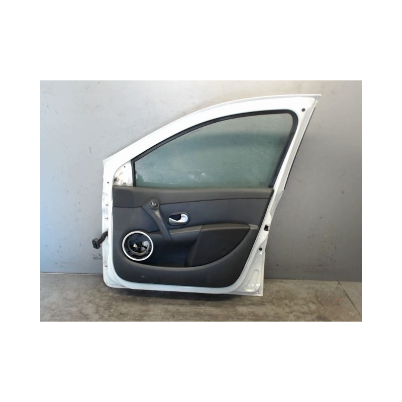 PORTE AVANT DROIT RENAULT CLIO