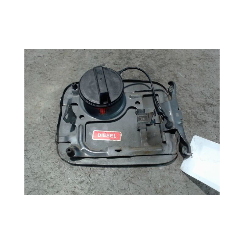 VOLET DE TRAPPE CARBURANT NISSAN ALMERA TINO 2003-