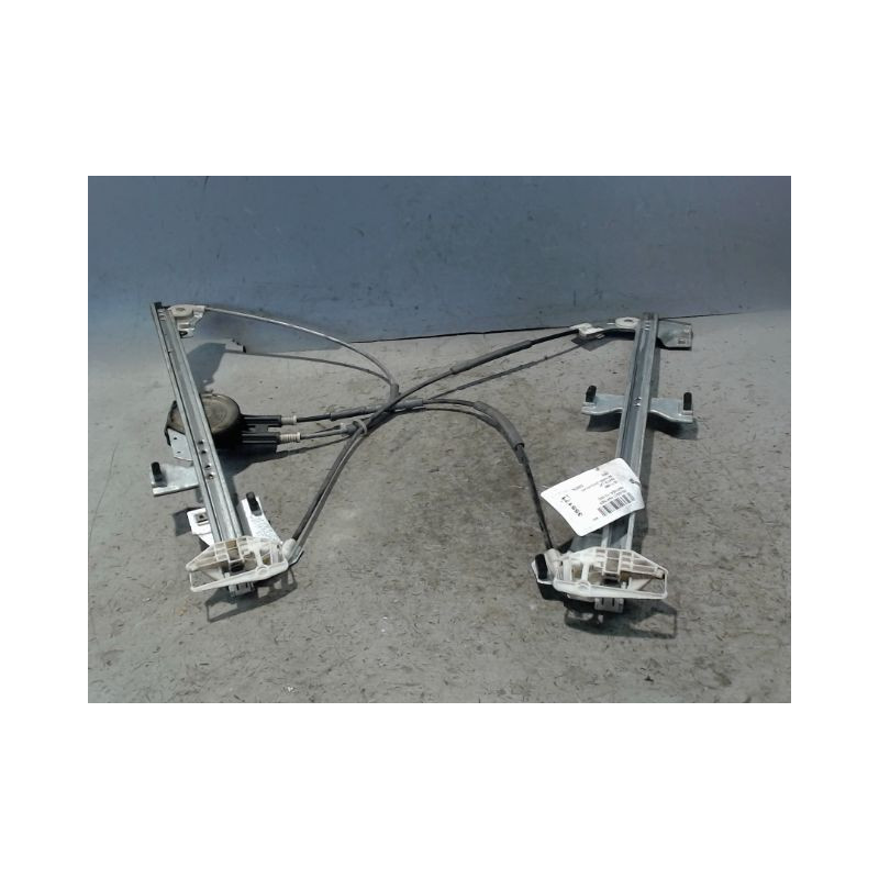 MECANISME LEVE-GLACE AVANT DROIT PEUGEOT PARTNER -2002