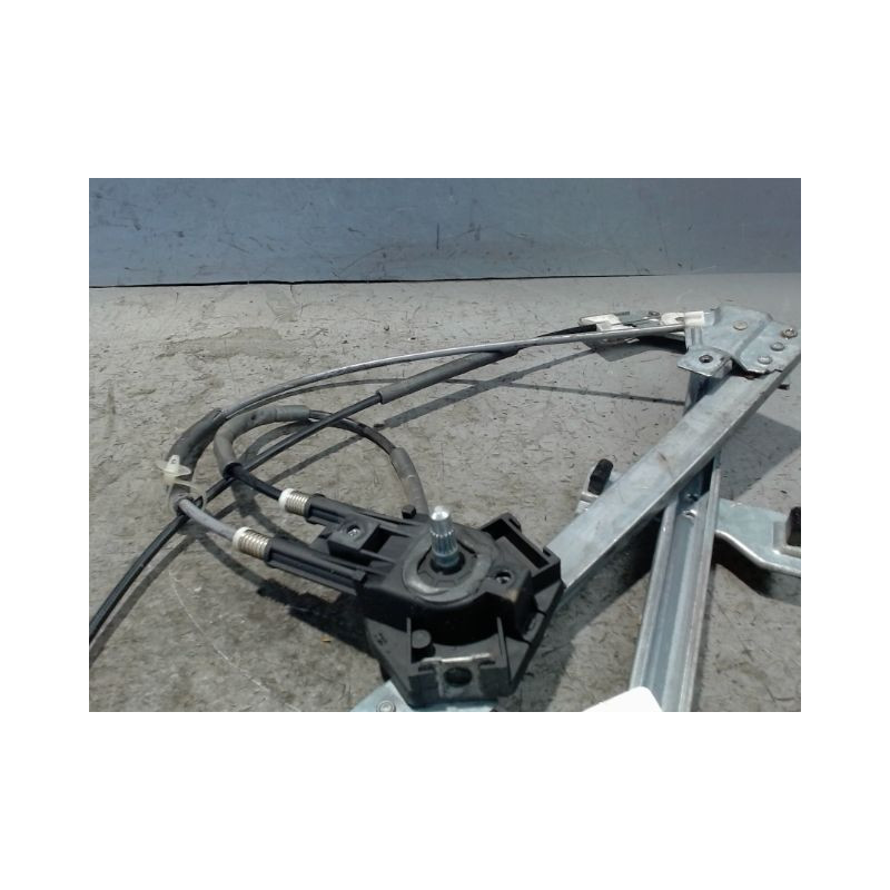 MECANISME LEVE-GLACE AVANT DROIT PEUGEOT PARTNER -2002