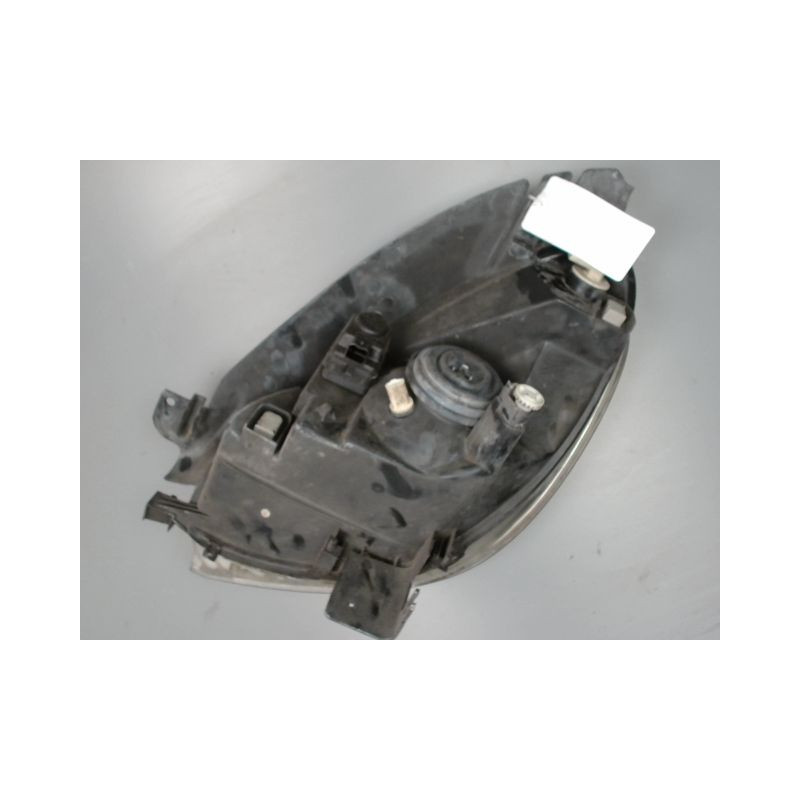 PHARE DROIT CITROEN XSARA PICASSO