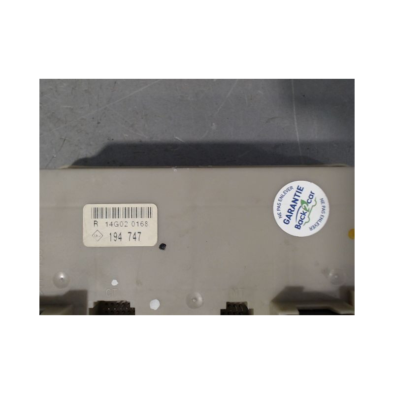 BOITE A FUSIBLES RENAULT CLIO III 2005-