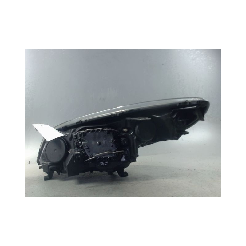PHARE DROIT RENAULT MEGANE III ESTATE 09-