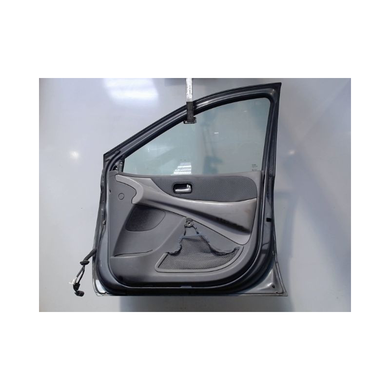 PORTE AVANT DROIT NISSAN ALMERA TINO 2003-