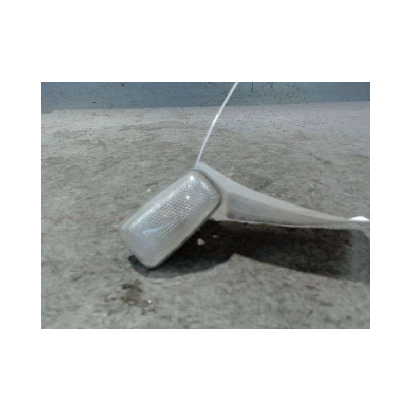 REPETITEUR AILE DROIT PEUGEOT PARTNER -2002