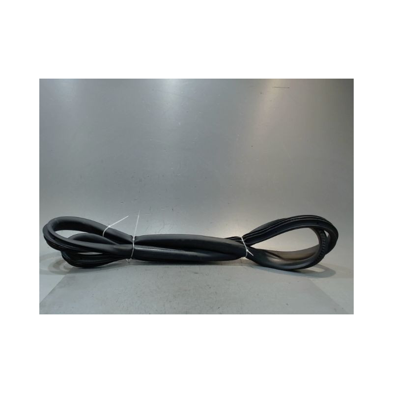 JOINT PORTE AVANT GAUCHE FORD FIESTA