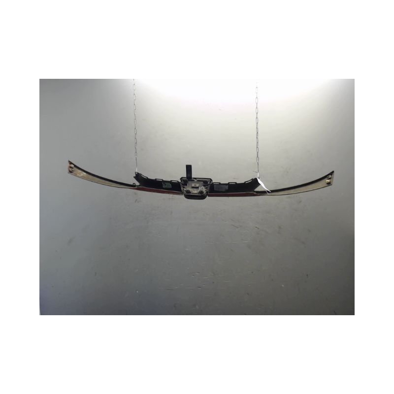 CALANDRE PEUGEOT 206