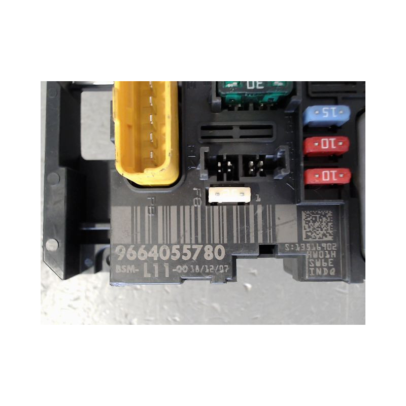 BOITE A FUSIBLES PEUGEOT 207 SW 2007-2013
