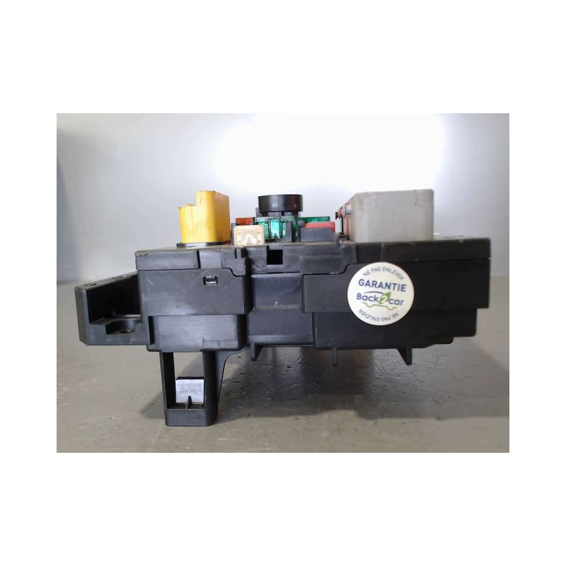 BOITE A FUSIBLES PEUGEOT 207 SW 2007-2013