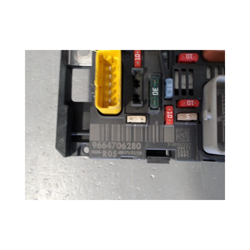 BOITE A FUSIBLES PEUGEOT 308 I Phase 1 2007-2011