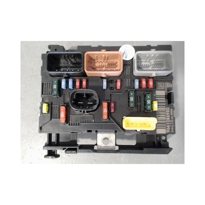 BOITE A FUSIBLES PEUGEOT 207 2006-2013
