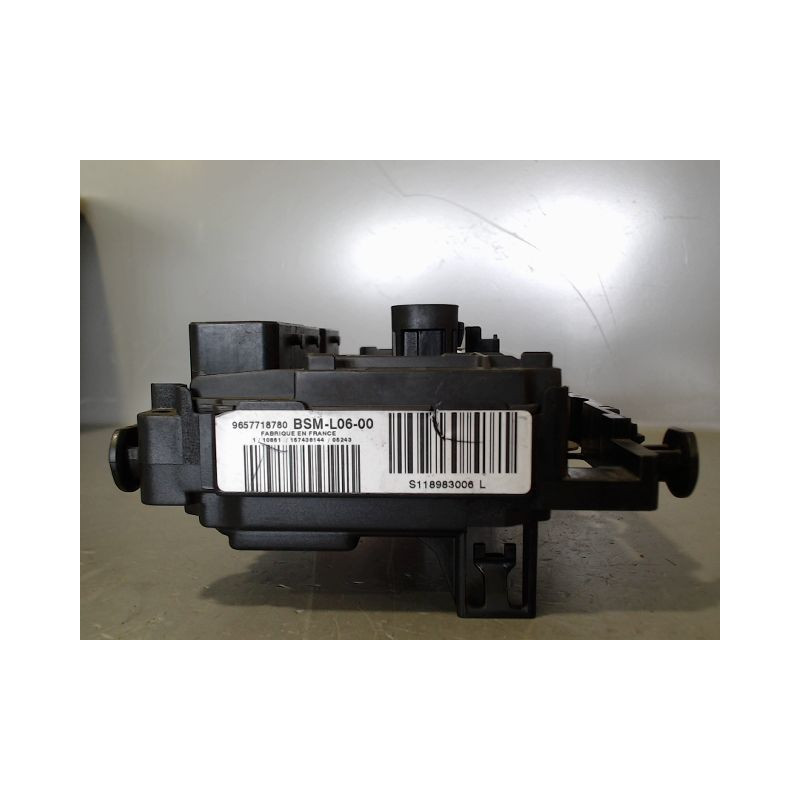 BOITE A FUSIBLES CITROEN C4 I Phase 1 2004-2008