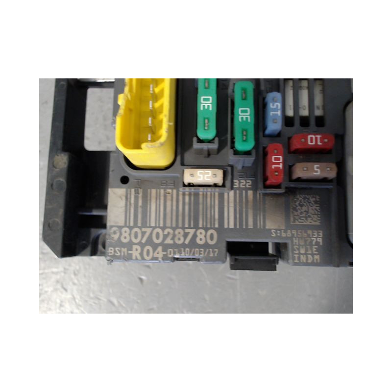 BOITE A FUSIBLES PEUGEOT PARTNER FGT 2002-