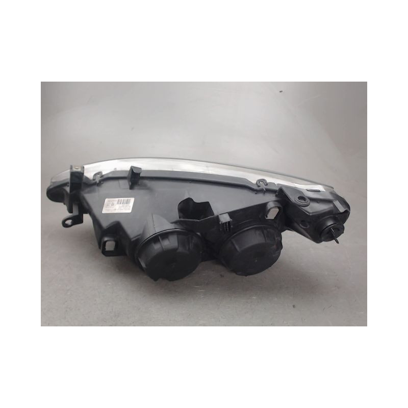 PHARE DROIT PEUGEOT 307