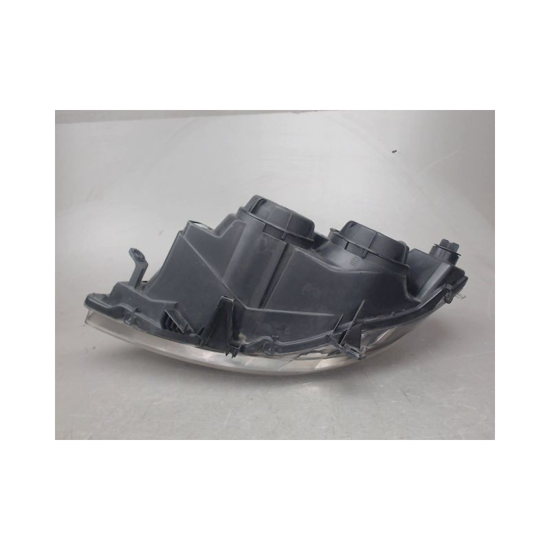 PHARE DROIT PEUGEOT 307