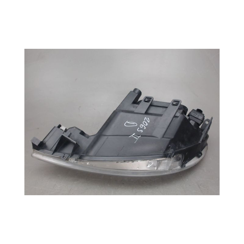 PHARE DROIT PEUGEOT 206