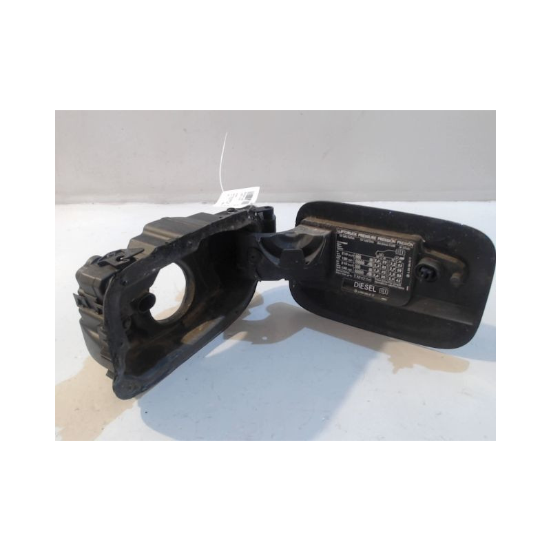 VOLET DE TRAPPE CARBURANT MERCEDES CLASSE C 2007-