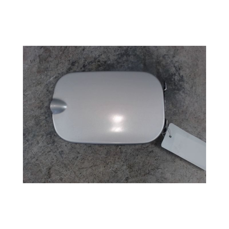VOLET DE TRAPPE CARBURANT DACIA SANDERO 2008-