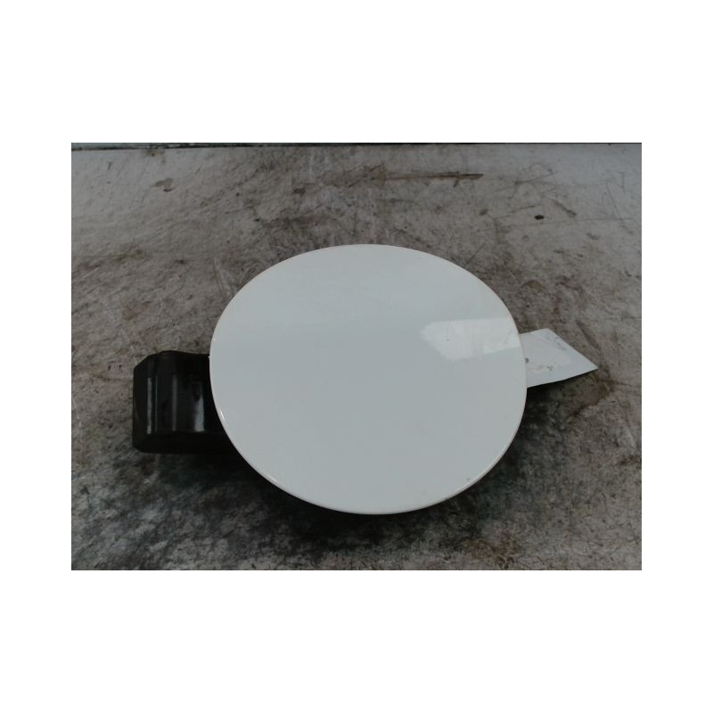 VOLET DE TRAPPE CARBURANT PEUGEOT 2008